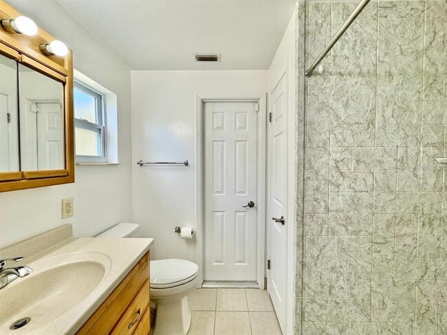 Building Photo - 1145 Stewart Dr