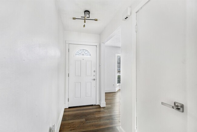 Building Photo - 3615 Acorn Springs Ln