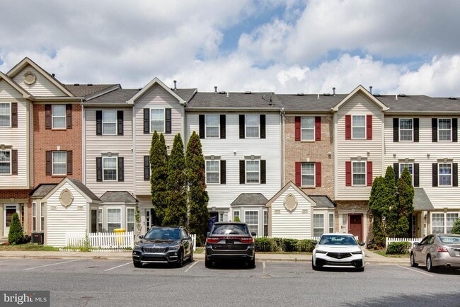 Primary Photo - 306 Roff Point Dr