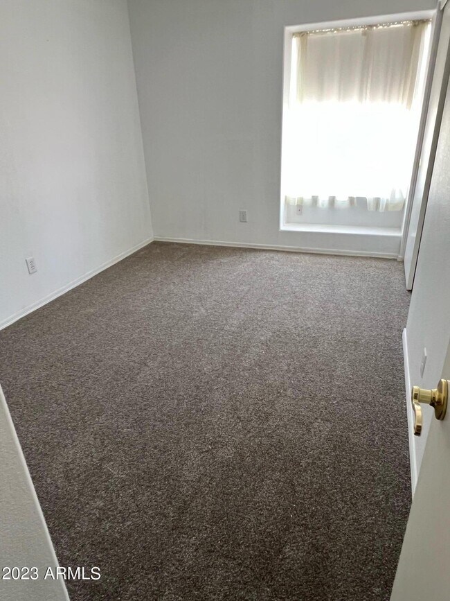 Building Photo - 8 W Marco Polo Rd