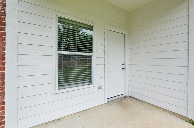 Building Photo - 25418 Lockspur Dr