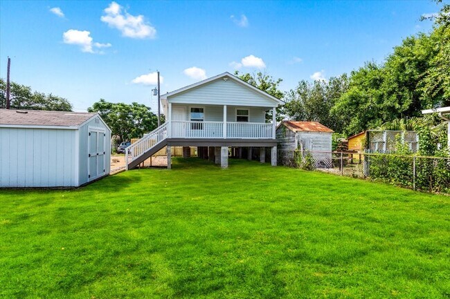 Building Photo - 5423 Avenue R