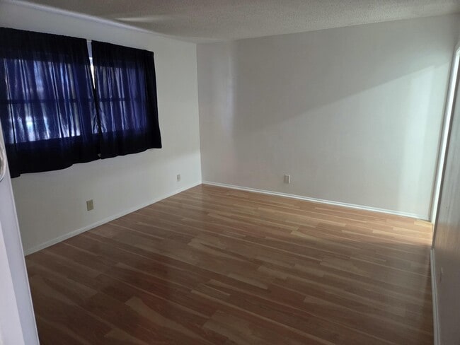 Building Photo - 5730 Fernley Dr E
