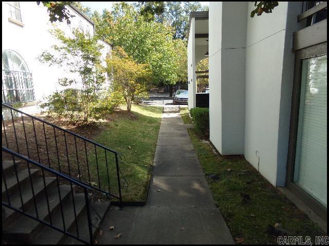 Building Photo - 1311 N University Ave