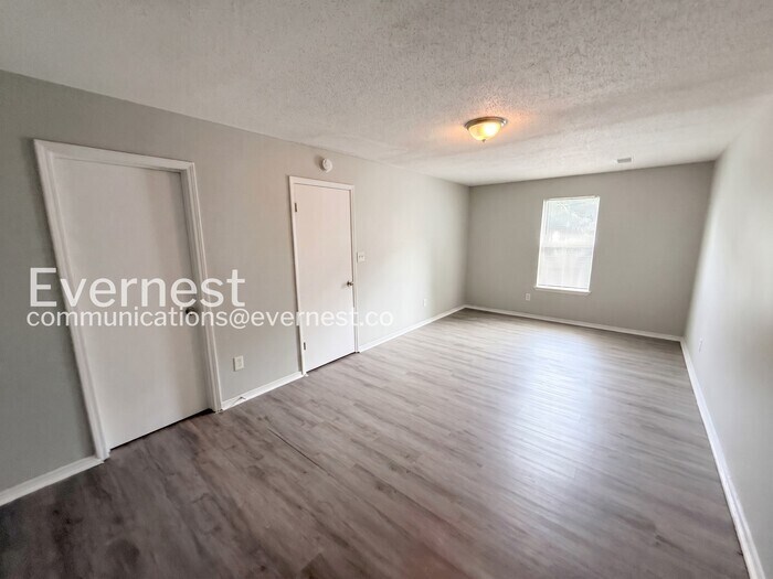 Building Photo - 2201 Pentland Dr