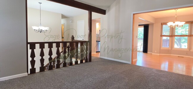 Building Photo - 13944 S Raintree Dr