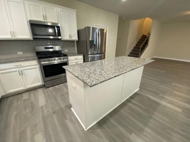 Building Photo - 97 Quarryman Dr