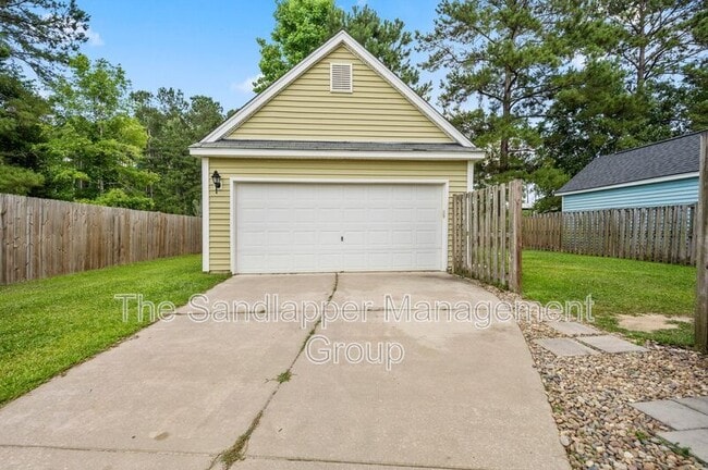 Building Photo - 7430 Northgate Dr