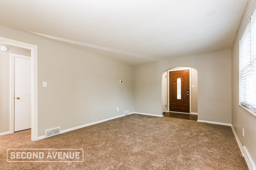Building Photo - 641 Penny Dr