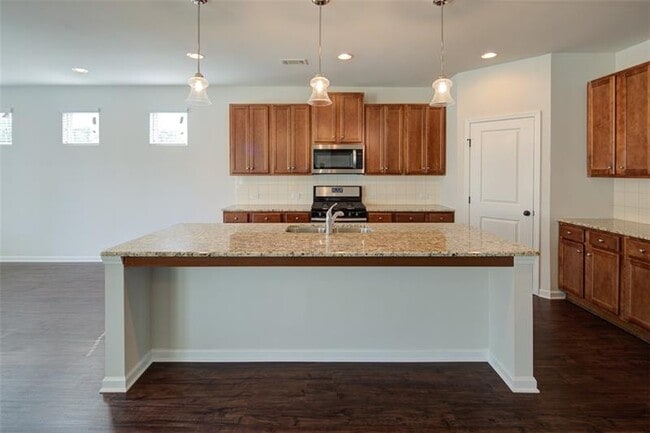 Building Photo - 5245 Echos Cove