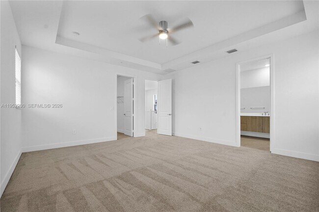 Building Photo - 4422 SW 122nd Ter