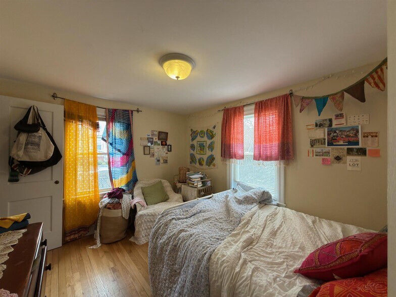 Building Photo - 28 Linden Ave