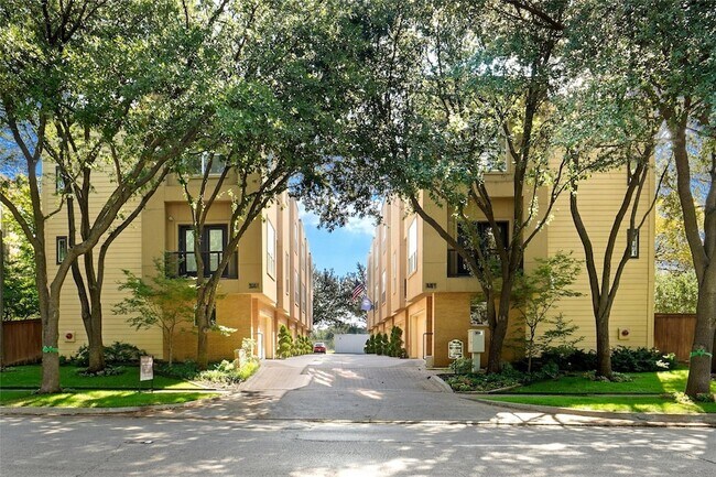 Primary Photo - 4050 McKinney Ave