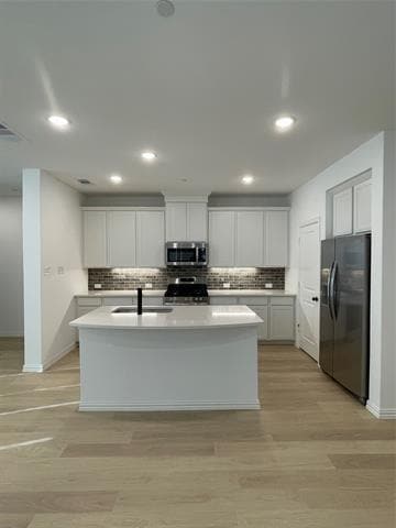 Building Photo - 516 Parkside Dr