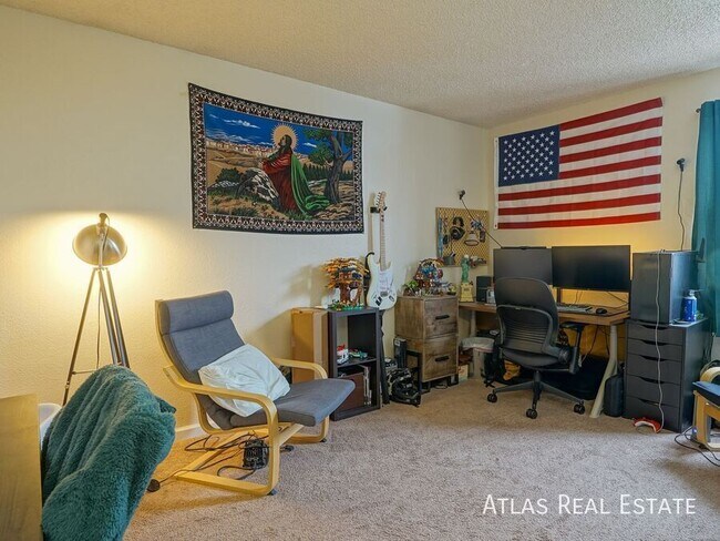 Building Photo - 6972 Peyote Way