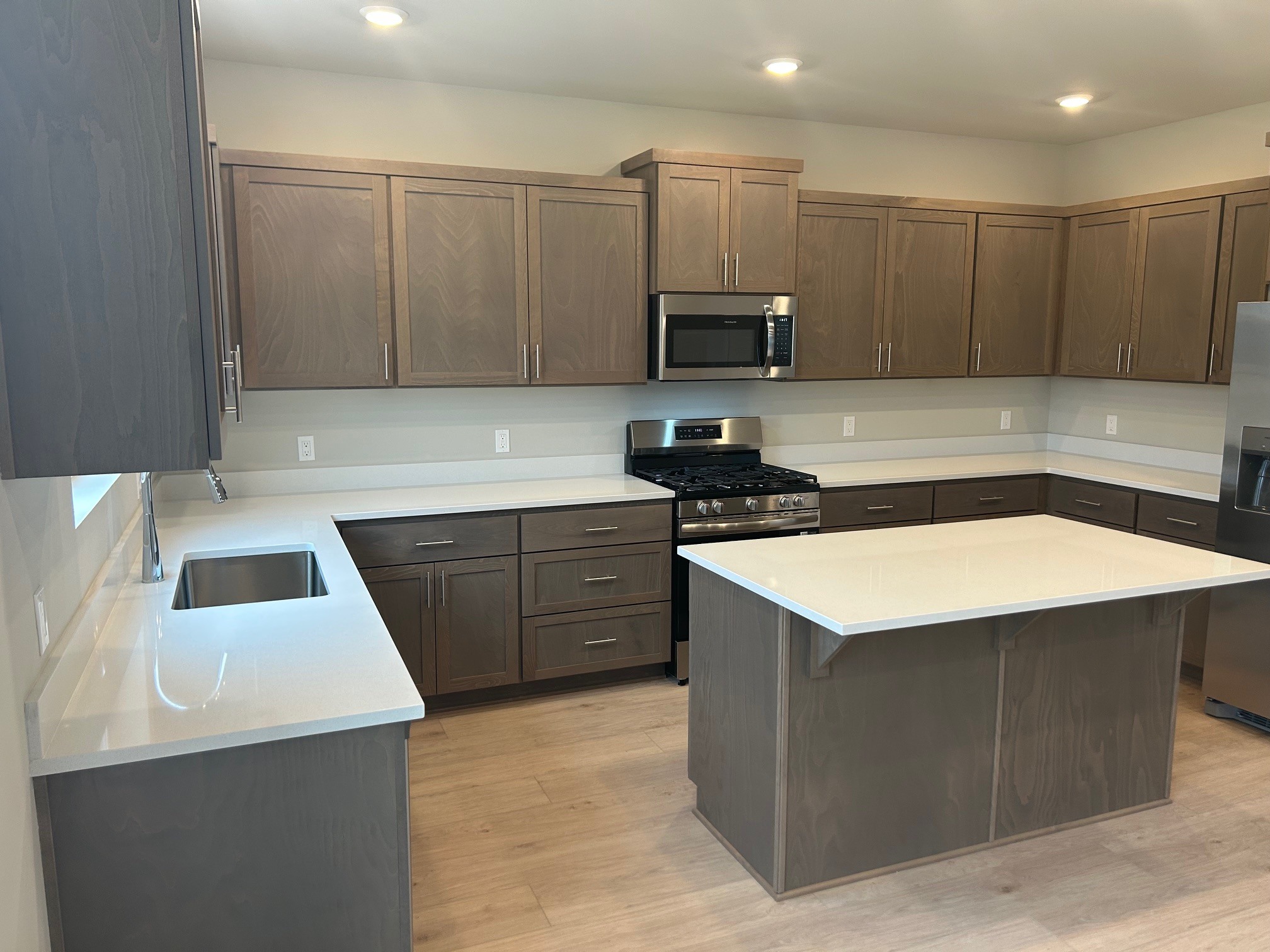 Kitchen - Ample Counterspace - 535 Withers Ct SE