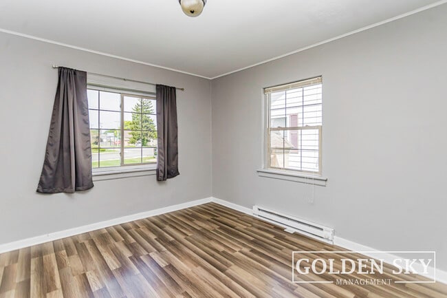 Building Photo - 1516 Wheeling Ave