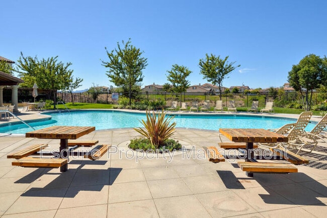 Building Photo - 13659 Swift Run St