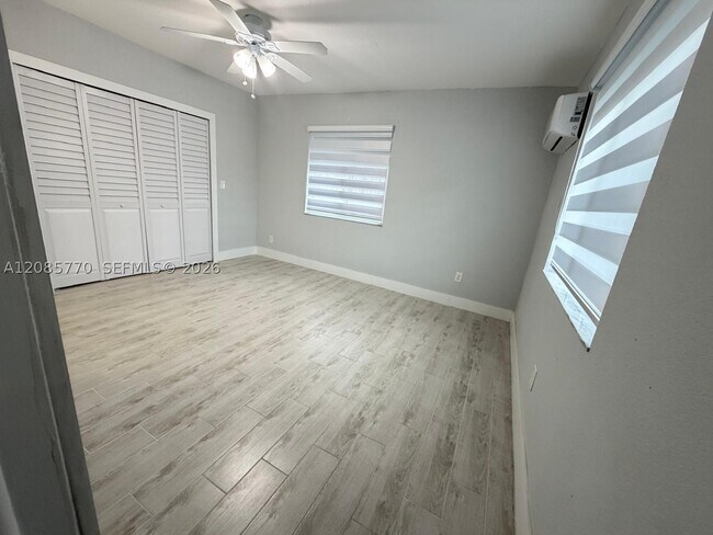 Building Photo - 630 SW 46th Ave