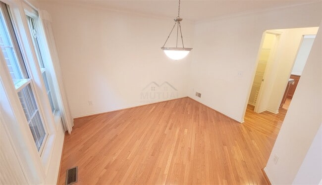 Building Photo - 29157 Hemingway Dr