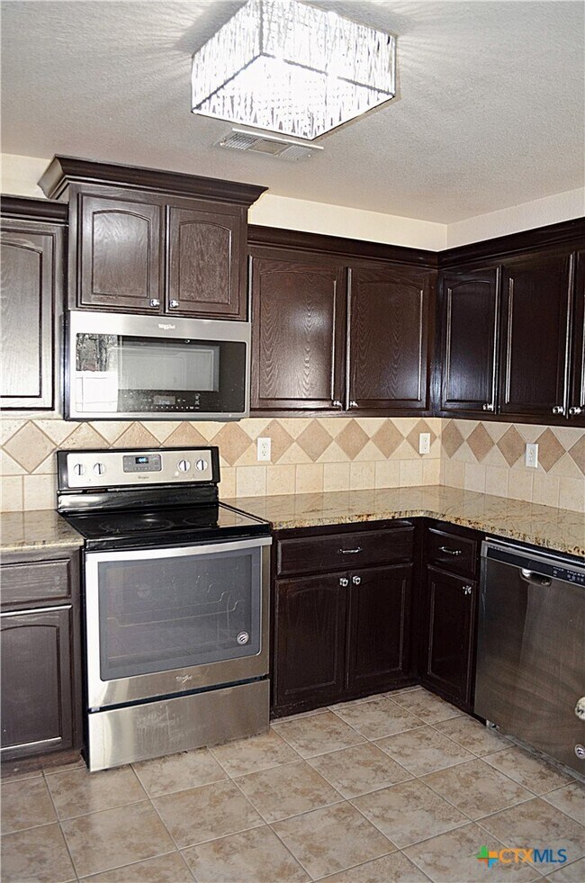 Building Photo - 2501 Joseph Dr