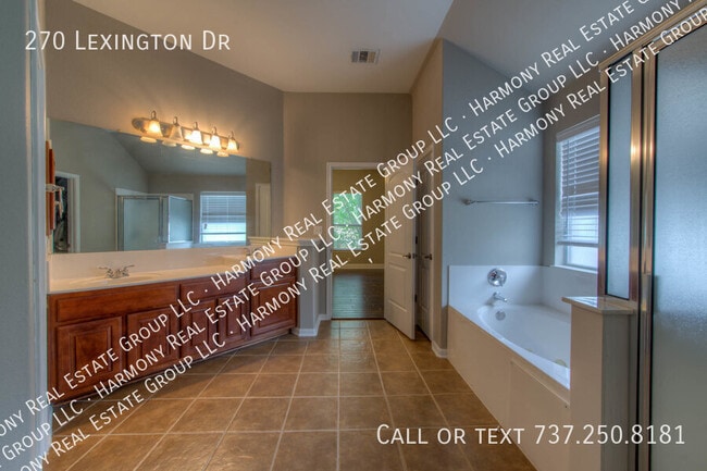 Building Photo - 270 Lexington Dr
