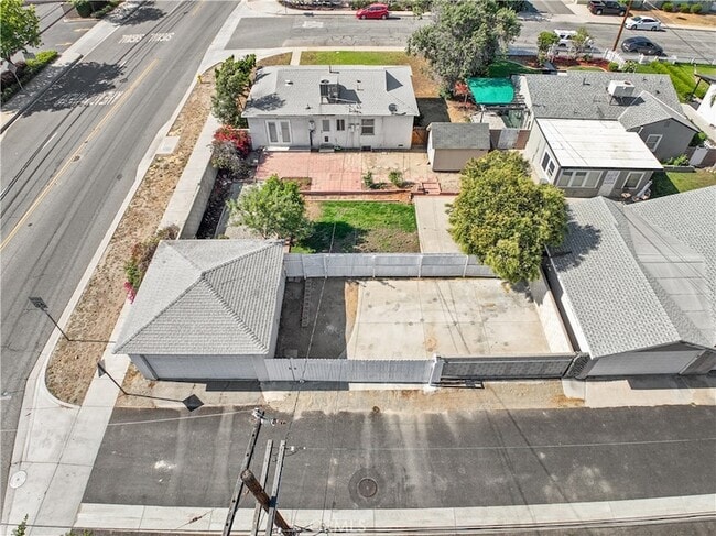 Building Photo - 794 W Winn Dr