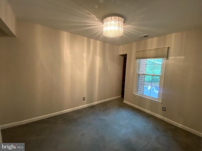 Building Photo - 11202 Beaver Trail Ct