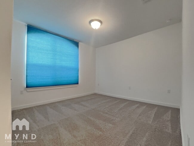 Building Photo - 15307 Grenadine Bloom Cv