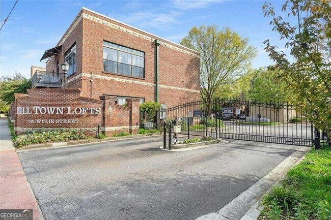 Building Photo - 791 Wylie St SE