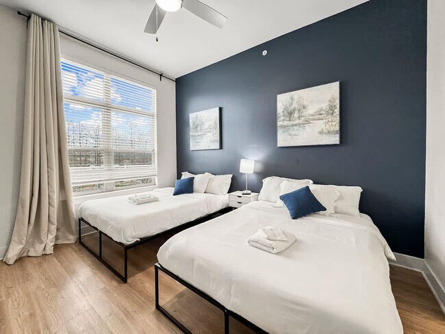 Building Photo - 2901 Indiana St