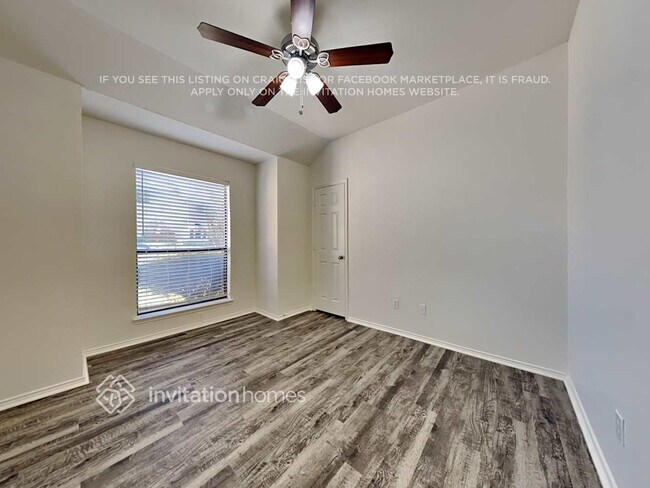 Building Photo - 6305 Fern Meadow Dr