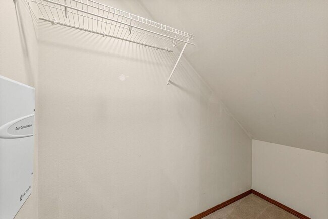 Building Photo - Updated and Spacious 3 Bed Yelm Rental!