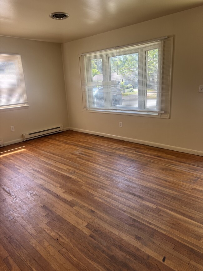 Building Photo - 507 Overbrook Dr