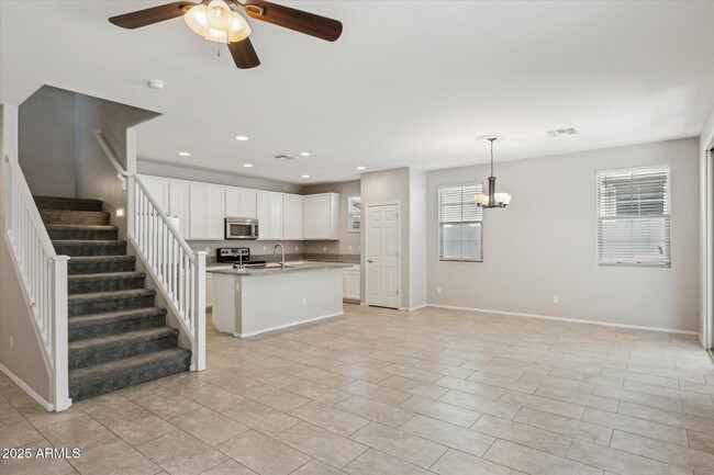 Building Photo - 269 N Scott Dr