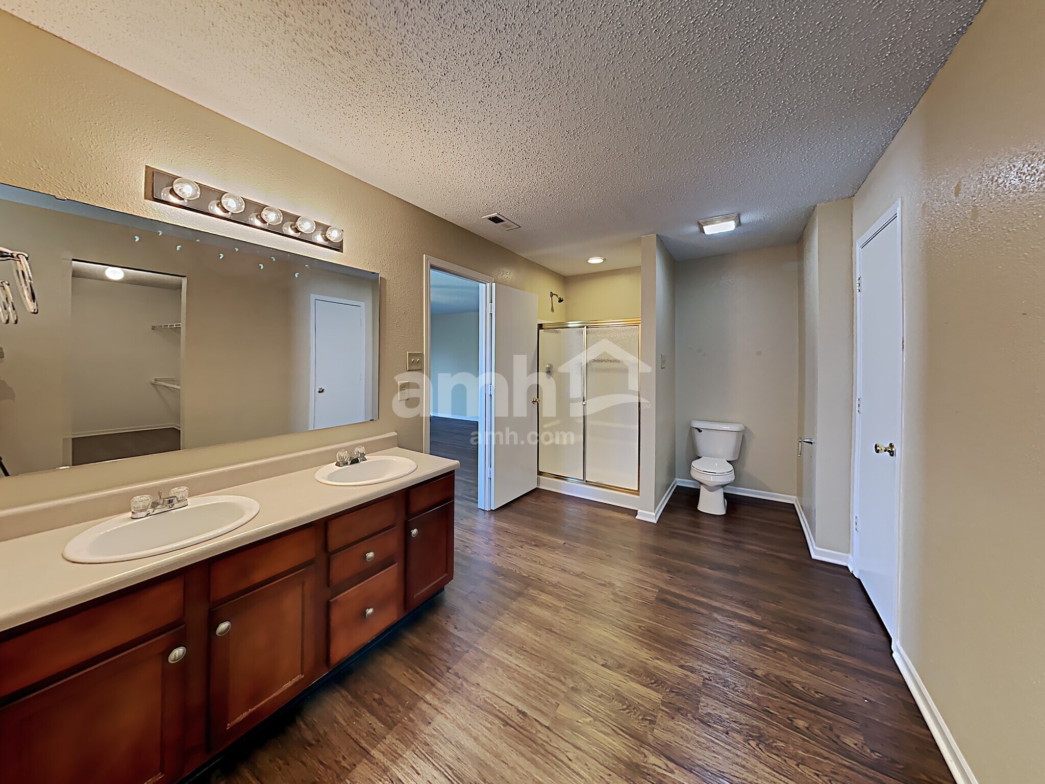 Building Photo - 8629 Blooming Grove Dr