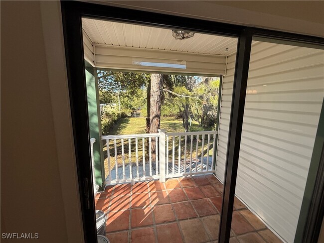 Building Photo - 5825 Dogwood Way