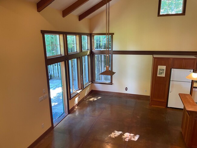 Building Photo - Langley Craftsman in Park-Like Setting and One Small Pet Allowed