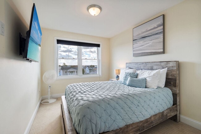 Building Photo - 128 Ashworth Ave