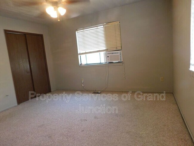 Building Photo - 1805 Aspen St