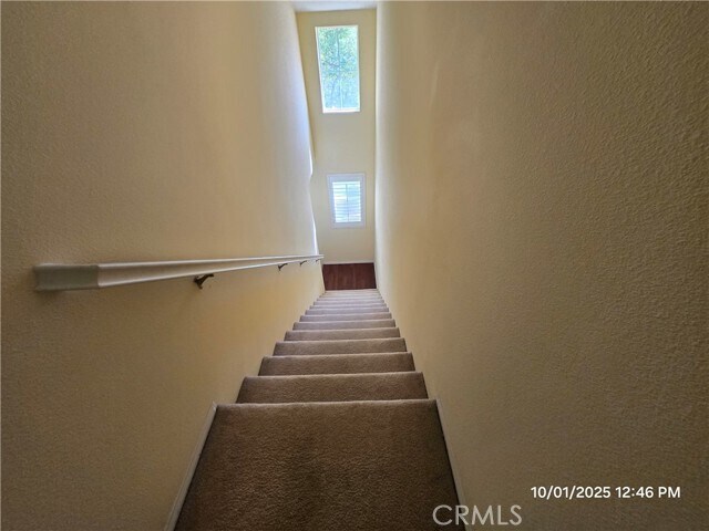 Building Photo - 17871 Shady View Dr