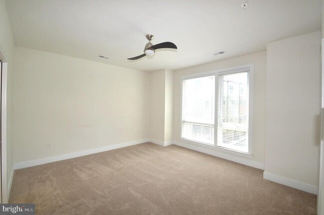 Building Photo - 408 Stabler Ln