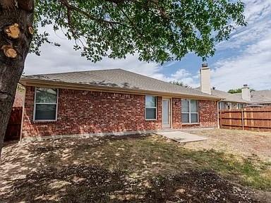 Building Photo - 2421 Collier Dr