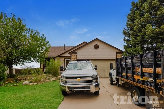 Building Photo - 6957 Allens Park Dr