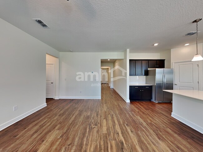 Building Photo - 1135 Walden Pond Dr