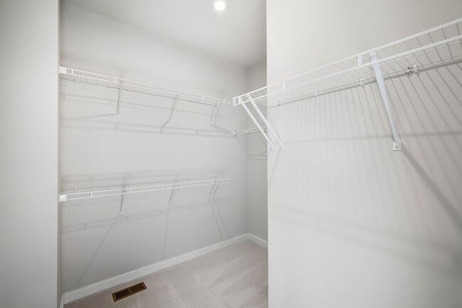 Building Photo - 1017 Venifena Terrace SE