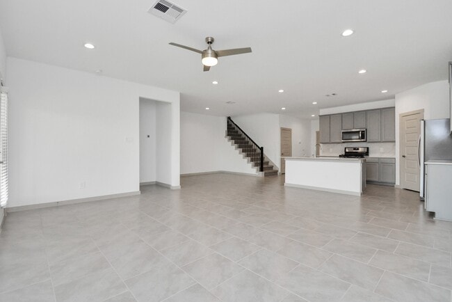 Building Photo - 4010 Elk Crk Ct