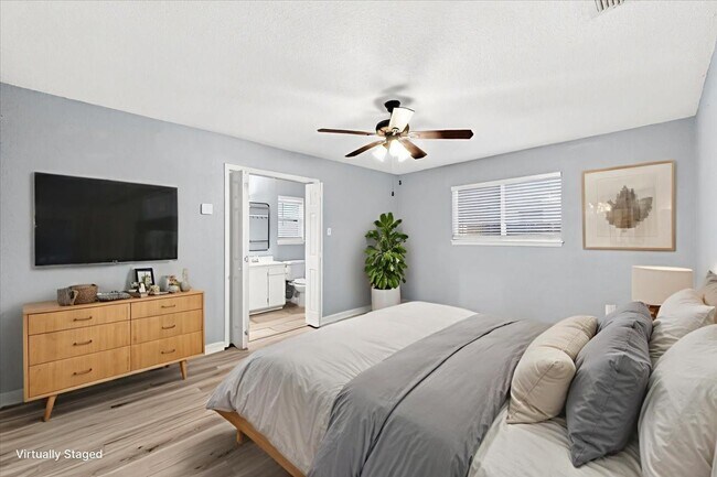 Building Photo - 1749 Dawn Breeze Dr