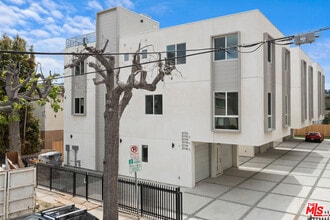 Building Photo - 10746 Hortense St