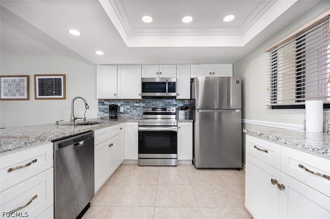 Building Photo - 16200 Bay Pointe Blvd